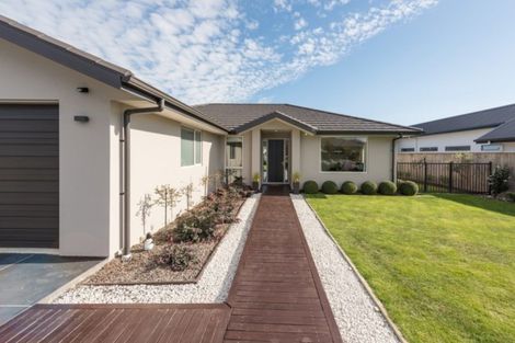 Photo of property in 6 Harold Place, Stoke, Nelson, 7011