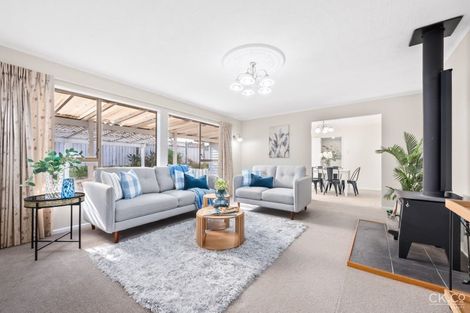 Photo of property in 17 King Charles Drive, Kingsley Heights, Upper Hutt, 5018