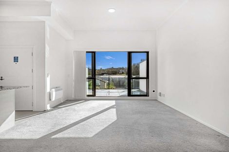 Photo of property in 17/11 Carlos Drive, Flat Bush, Auckland, 2016
