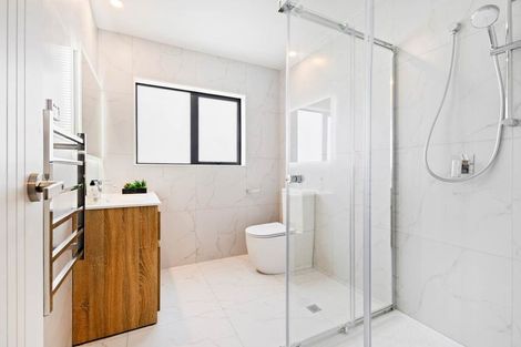 Photo of property in 30 Auranga Drive, Karaka, 2113