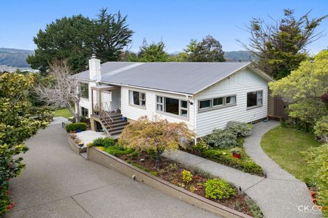 Photo of property in 121 Park Road, Belmont, Lower Hutt, 5010