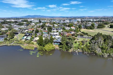 Photo of property in 138 Lake Crescent, Hamilton Lake, Hamilton, 3204