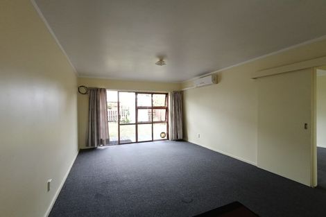 Photo of property in 2/21 Wanaka Place, Pakuranga Heights, Auckland, 2010