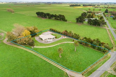 Photo of property in 820 Lockwood Road, Kairanga, Palmerston North, 4475