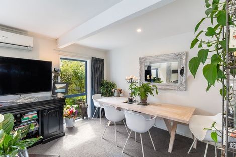 Photo of property in Cornwall Gardens, 13/27 Cornwall Street, St Albans, Christchurch, 8014