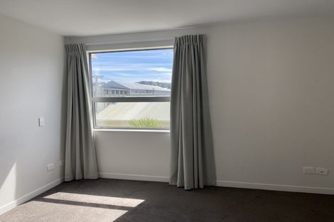 Photo of property in 2u3 Stone Street, Miramar, Wellington, 6022