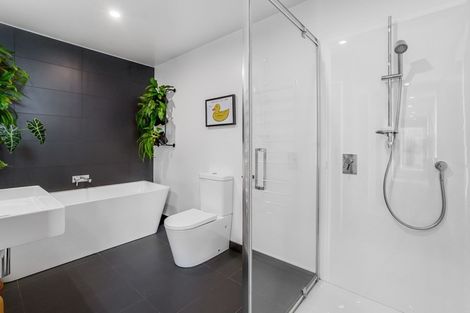 Photo of property in 19 Glenaray Crescent, Wanaka, 9305