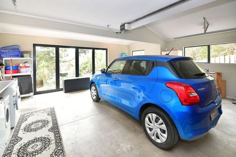 Photo of property in 32 D'oyly Drive, Stanmore Bay, Whangaparaoa, 0932