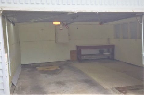 Photo of property in 8 Boler Place, New Lynn, Auckland, 0600