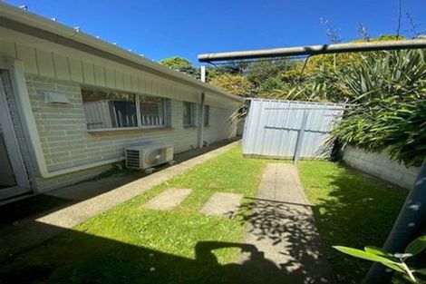 Photo of property in 3c Peckham Grove, Tawa, Wellington, 5028