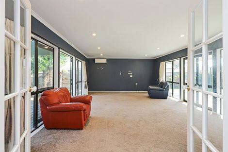 Photo of property in 5 Pukekura Place, Taradale, Napier, 4112