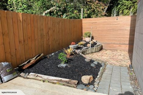 Photo of property in 1/18 Glenwood Avenue, Birkenhead, Auckland, 0626