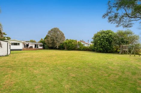 Photo of property in 50 Awaroa Road, Helensville, 0800