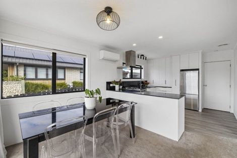 Photo of property in 4b Orkney Road, Mount Maunganui, 3116