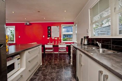 Photo of property in 13 James Street, Glenfield, Auckland, 0629