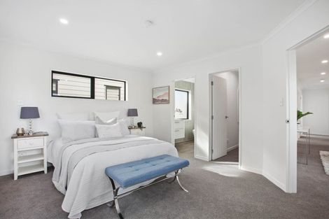 Photo of property in 12 Kurnell Drive, Botany Downs, Auckland, 2010