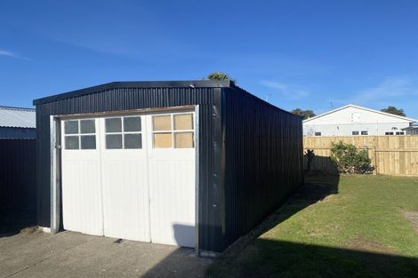 Photo of property in 15 East Street, Petone, Lower Hutt, 5012