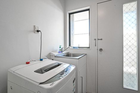 Photo of property in 2/411 Avenue Road West, Hastings, 4122