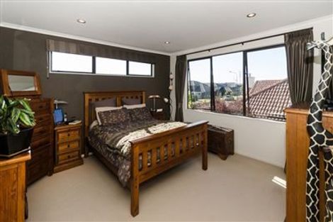 Photo of property in 24 Corsica Way, Karaka, Papakura, 2113