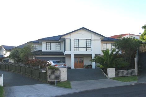 Photo of property in 11 Philip Keith Rise, Hillcrest, Auckland, 0627