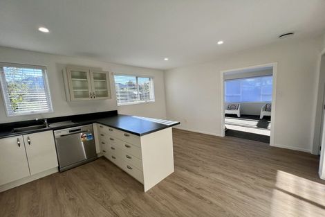 Photo of property in 35 Oldwood Street, Bishopdale, Christchurch, 8053