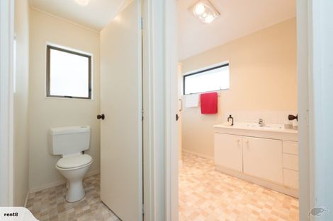 Photo of property in 27 Parkvale Road, Karori, Wellington, 6012