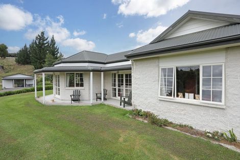 Photo of property in 67 Sandon Road, Feilding, 4702