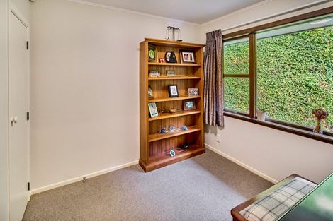 Photo of property in 46 Homewood Crescent, Karori, Wellington, 6012