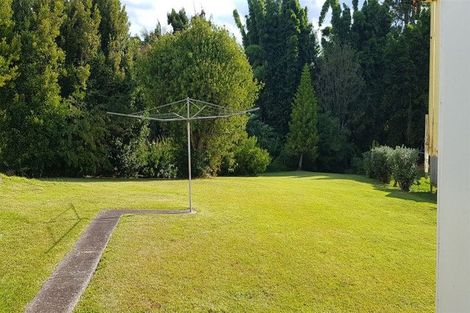 Photo of property in 4 Pomelo Road, Te Atatu South, Auckland, 0610