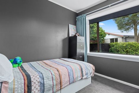 Photo of property in 15 Elwyn Place, Avonhead, Christchurch, 8042