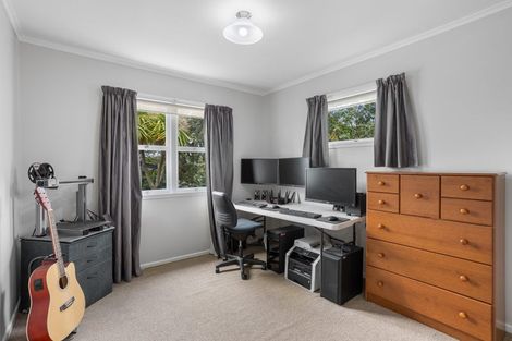 Photo of property in 199 Waimumu Road, Massey, Auckland, 0614