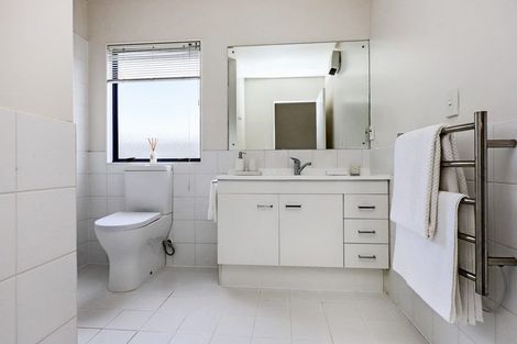 Photo of property in 13 Palmbrook Avenue, Havelock North, 4130