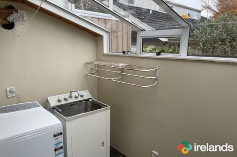 Photo of property in 17 Highfield Place, Avonhead, Christchurch, 8042