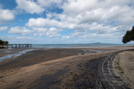 Photo of property in 13a Gulf View Road, Murrays Bay, Auckland, 0630