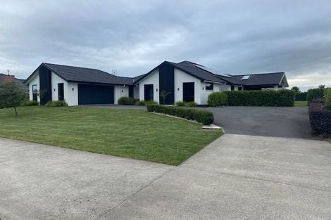 Photo of property in 123 Saint Kilda Road, Cambridge, 3434