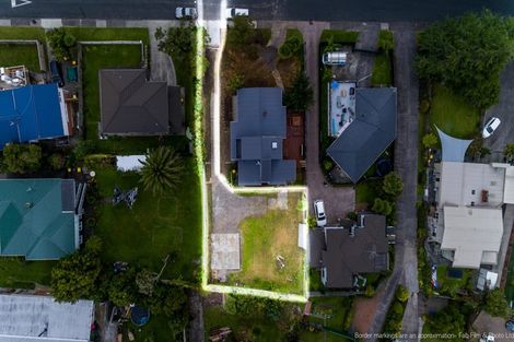 Photo of property in 3a Crompton Road, Massey, Auckland, 0614