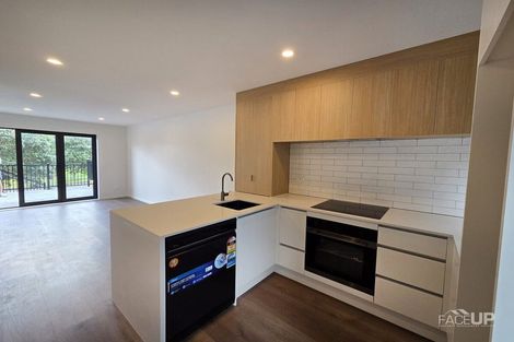 Photo of property in 3/10 Ngaroma House Drive, Hobsonville, Auckland, 0616