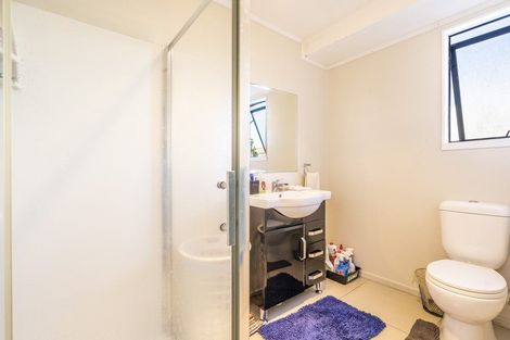 Photo of property in 2/19 Janese Place, Weymouth, Auckland, 2103