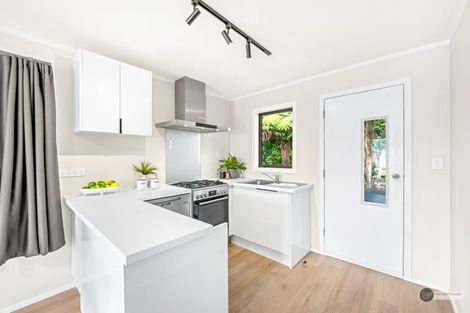 Photo of property in 2/31 Kowhai Street, Wainuiomata, Lower Hutt, 5014