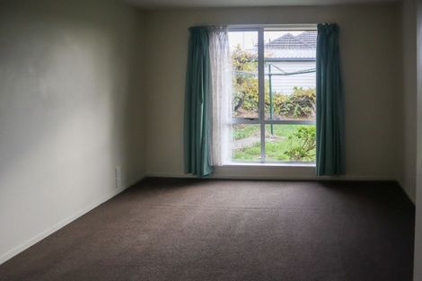 Photo of property in 4 Travis Road, Burwood, Christchurch, 8083