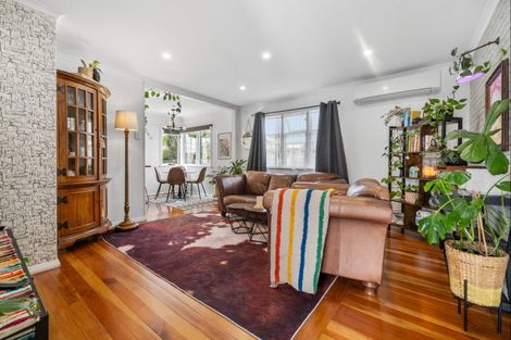 Photo of property in 2/5 Tokomaru Street, Welbourn, New Plymouth, 4312