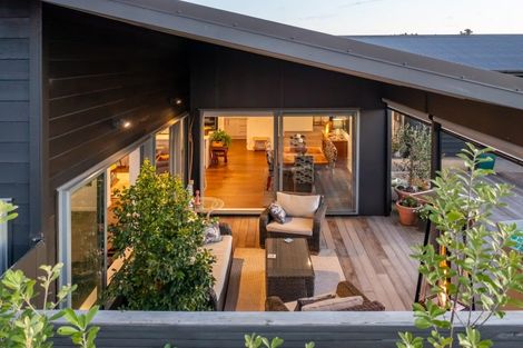 Photo of property in 3 Lamont Place, Waikanae, 5036