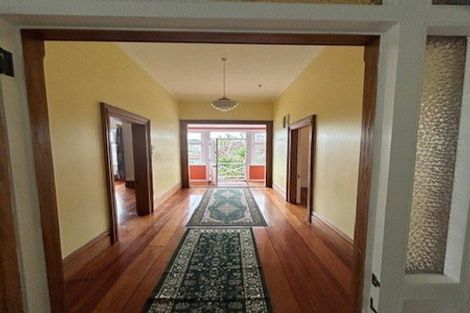 Photo of property in 2 Stanley Street, Berhampore, Wellington, 6023