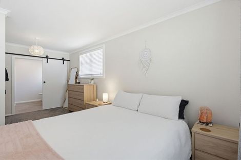 Photo of property in 136 Nuffield Avenue, Marewa, Napier, 4110