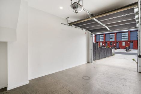 Photo of property in 1 Dignity Street, Papakura, 2110