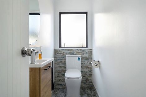 Photo of property in 23 Riverglade Parkway, Te Atatu South, Auckland, 0610