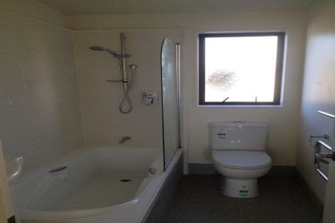 Photo of property in 9/11 Gordon Place, Newtown, Wellington, 6021