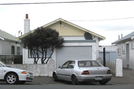 Photo of property in 128 Coutts Street, Kilbirnie, Wellington, 6022