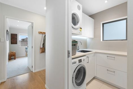 Photo of property in 37 Rosario Crescent, Red Beach, 0932