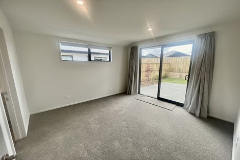 Photo of property in 6 Alex Place, Hurworth, New Plymouth, 4310